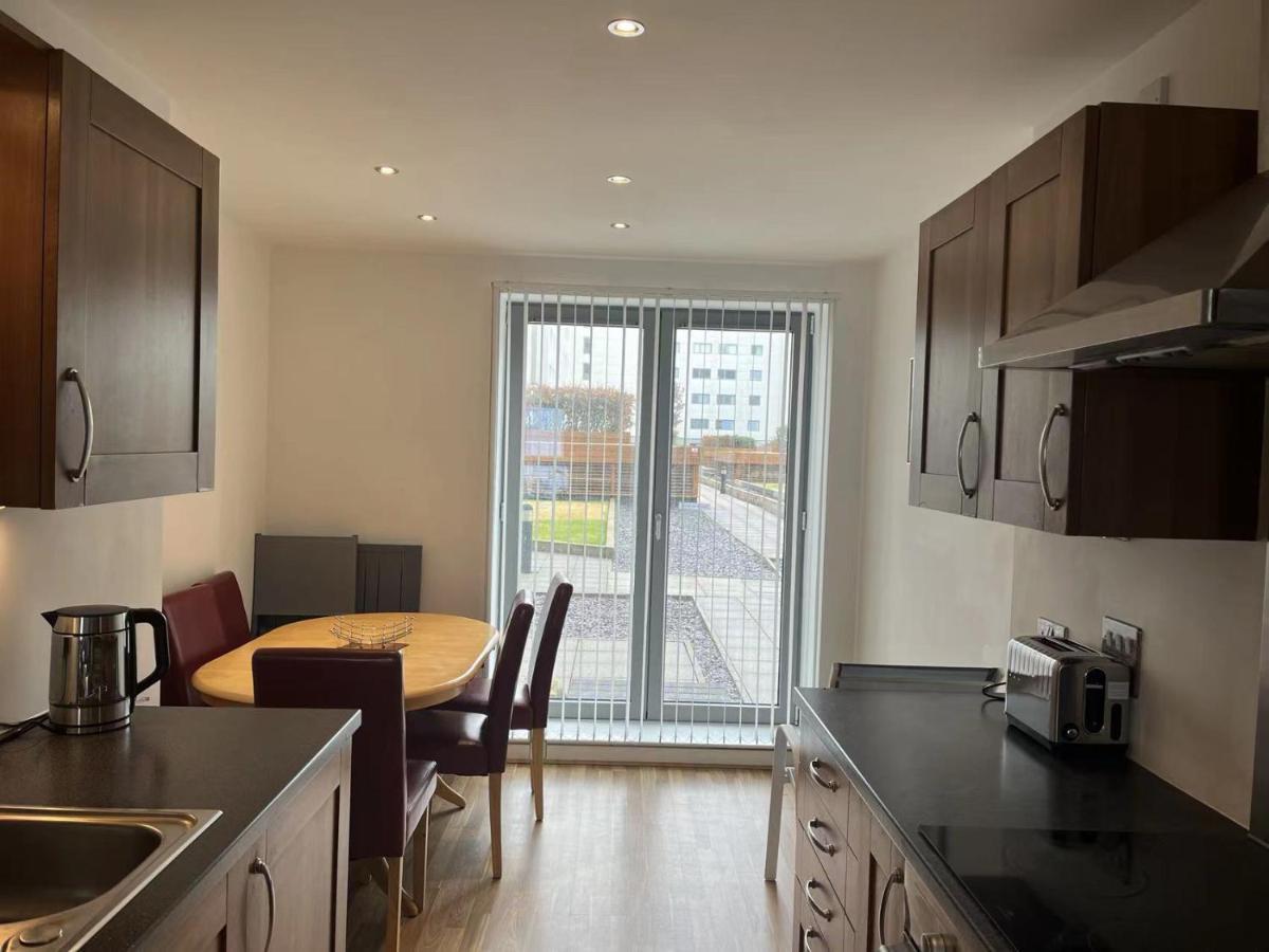 Stunning Waterfront Western Harbour Apartment Edimburgo Exterior foto